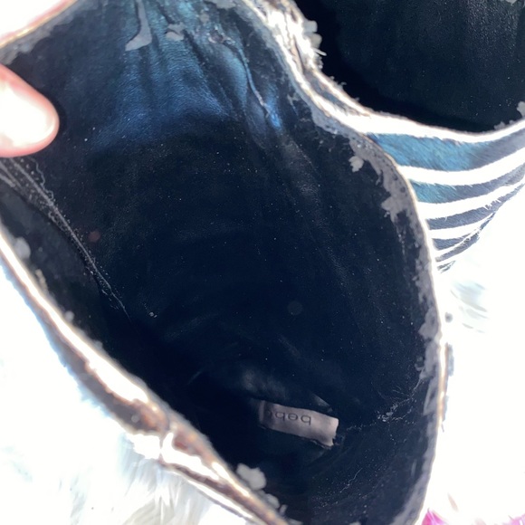bebe size 7 Zebra print heeled boots black & white - Picture 14 of 16